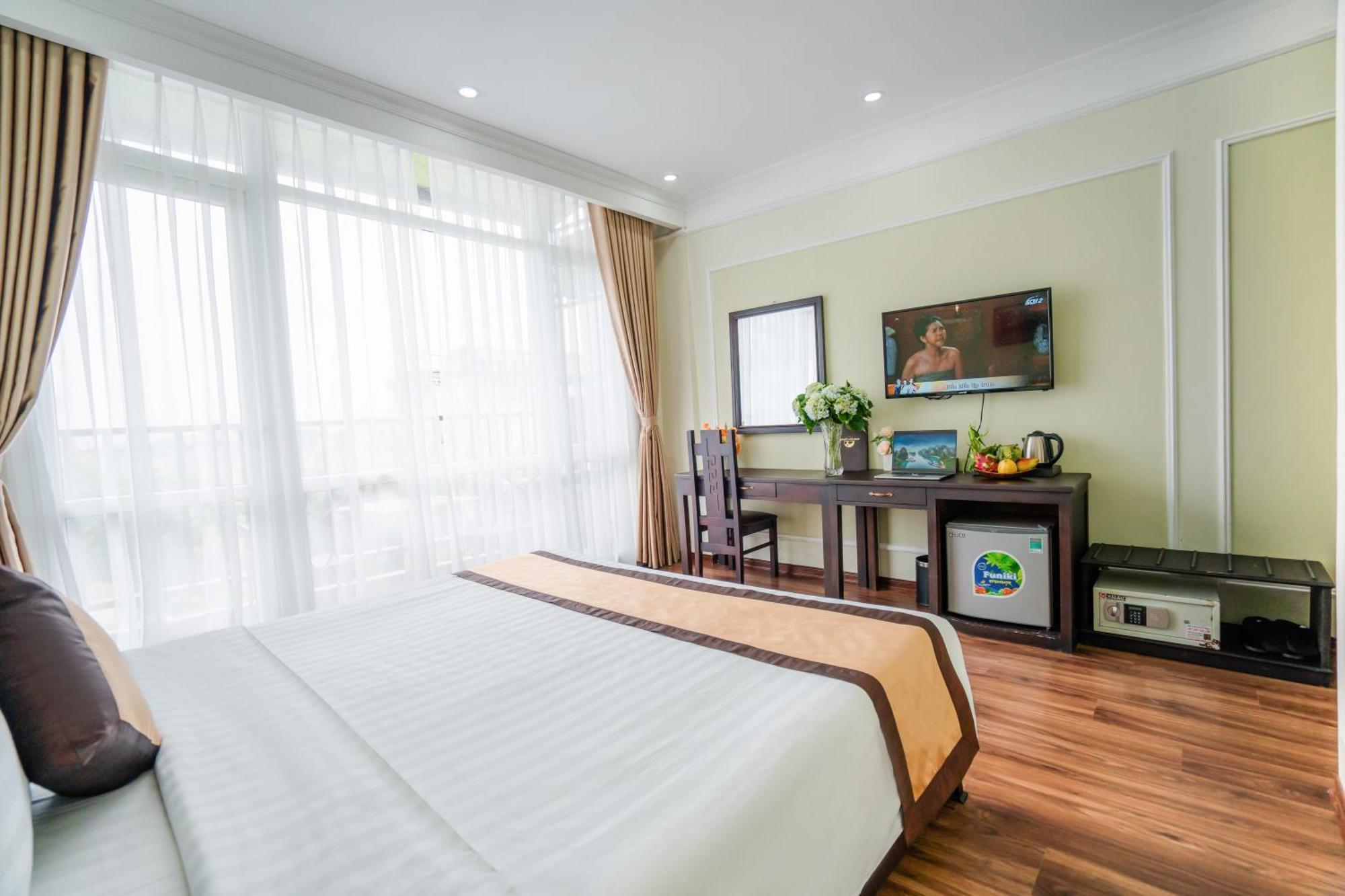 Ha Noi Lake View Hotel & Travel 河内 外观 照片